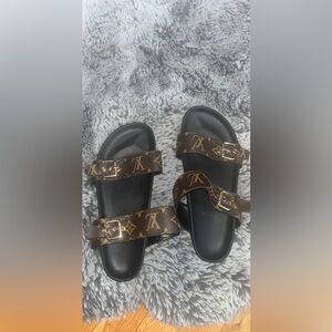 Louis Vuitton Sandals size 40 in women